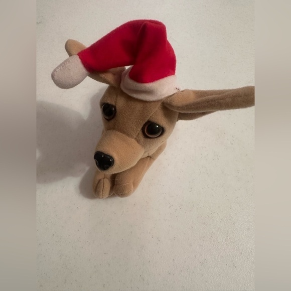 TACO BELL - Talking  Chihuahua - Feliz Navidad - Collector’s 6” L x 4.5”W - Picture 1 of 7